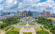 在攻坚克难中奋力前行——贯彻落实市两会精神系列评论之二
